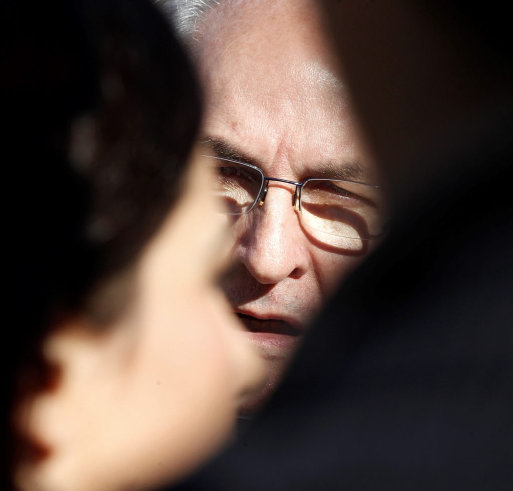 El alcalde metropolitano de Caracas y opositor venezolano, Antonio Ledezma, a su llegada a Madrid. EFE/Javier López