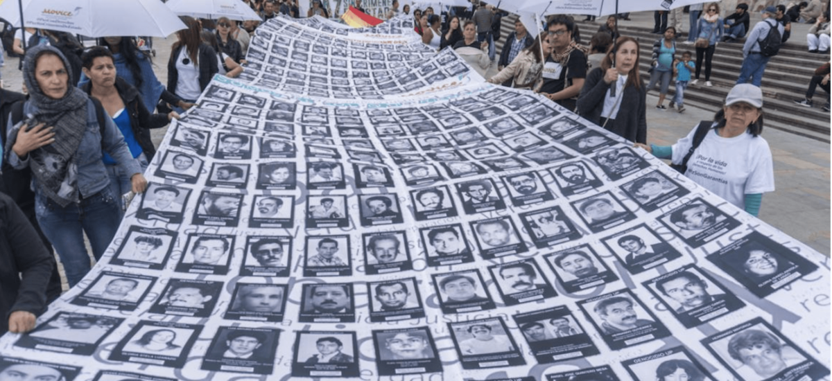 Protesta en Bogotá en el primer aniversario del Acuerdo de Paz. Imagen: Daniel Garzon Herazo / NurPhoto / Sipa USA / PA Images. Todos los derechos reservados.