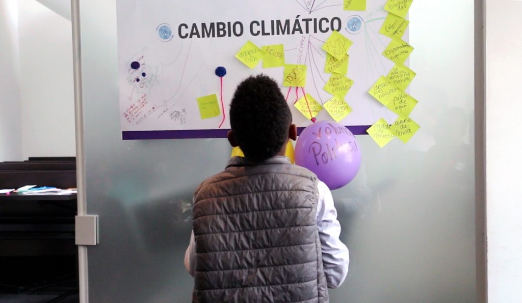 Acxan Duque, de siete años, es uno de los accionantes del litigio.