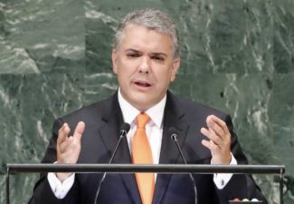 Iván Duque, Nueva York, Dosis mínima