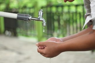 garantizar el mínimo vital de agua durante la pandemia. l