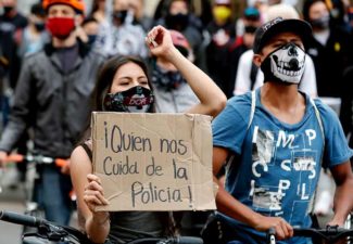 Policía y Democracia